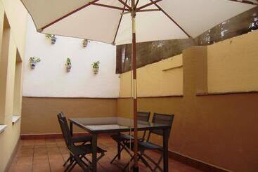 Apartamentos La Tata