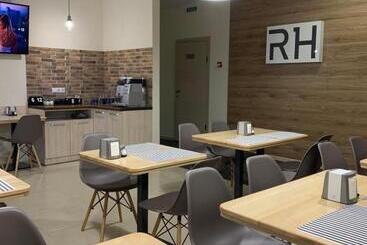 هتل Rooms
