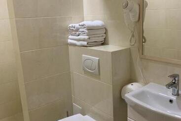 هتل Rooms