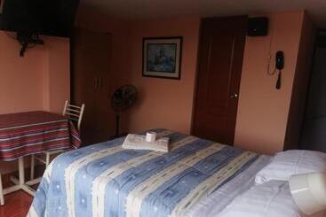 پانسیون Hostal Turístico El Cajamarquez
