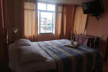 پانسیون Hostal Turístico El Cajamarquez