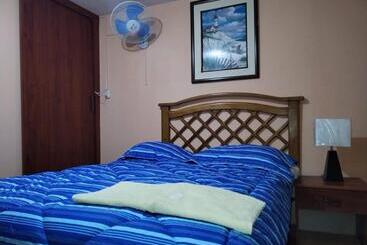 پانسیون Hostal Turístico El Cajamarquez