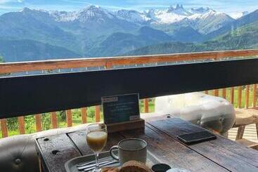 Chalet Hotel La Tuviere Bike Inn
