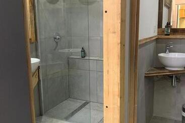 Chalet Hotel La Tuviere Bike Inn