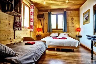 Chalet Hotel La Tuviere Bike Inn