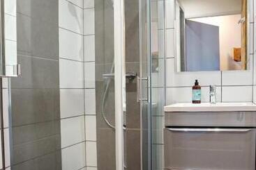 Chalet Hotel La Tuviere Bike Inn