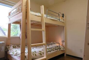 پانسیون Guesthouse Sakamichi Sampo