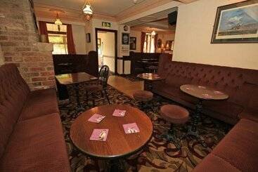 هاستل The Navigation Tavern