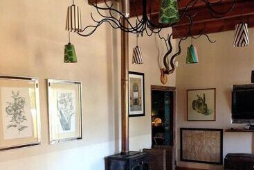 هتل Cafe Felix & Old Oak Manor