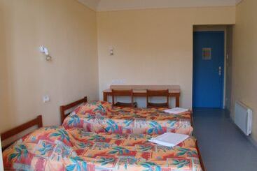 هتل Hostellerie Charles De Foucauld