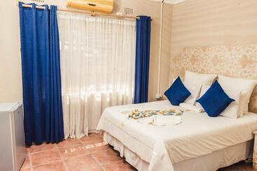 پانسیون Apical Guesthouse