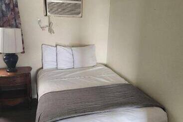 Yankee Clipper Resort Motel