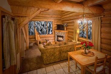 Отель Loge Alta Crystal Resort At Mt Rainier