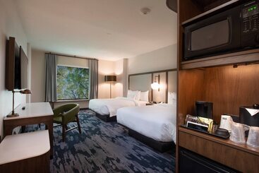 هتل Fairfield Inn & Suites By Marriott Edmonton International Airport