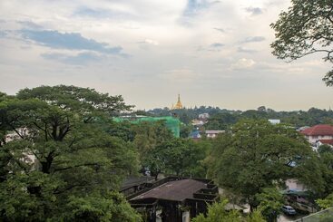 هتل Prestige Residences At Golden Valley By Grand United Hospitality