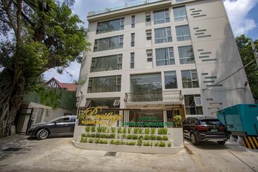 هتل Prestige Residences At Golden Valley By Grand United Hospitality