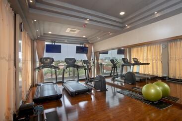 هتل Prestige Residences At Golden Valley By Grand United Hospitality