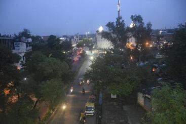 ホテル Thakur Ji