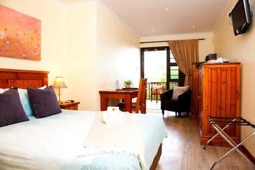 Warmkaros Bed & Breakfast