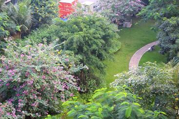هتل Care Residential
