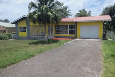 Chateau Yellow - Mandeville