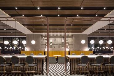 Lakeshore Hotel Tainan