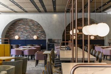Lakeshore Hotel Tainan
