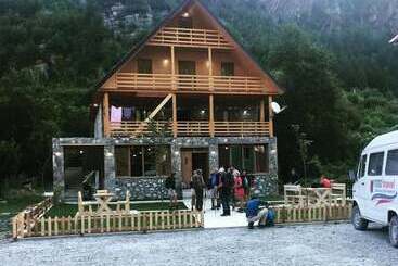 پانسیون Alpinehouse Theth