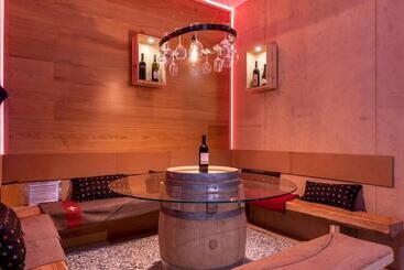 Chalet Diognysos B&b, Boutique