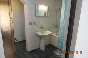 Hostel Papagal