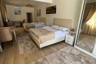 هتل Bali Mountain Resort Montenegro