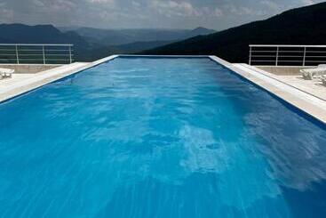 هتل Bali Mountain Resort Montenegro