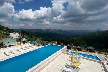 هتل Bali Mountain Resort Montenegro