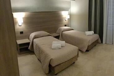 هتل La Giummara Rooms