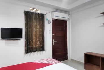 هتل Oyo 621 Vania Residence