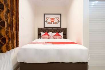 هتل Oyo 621 Vania Residence