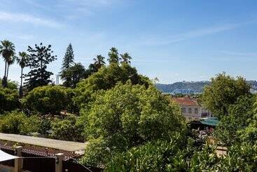 پانسیون Geronimo Guest House Belem