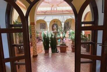 پانسیون Riad Les Trois Merveilles