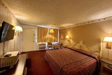 مُتل The Hastings Inn Salina
