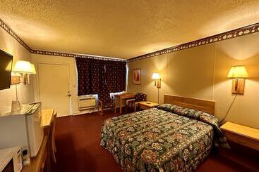 مُتل The Hastings Inn Salina
