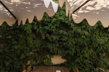 تختخواب و صبحانه Casa Cody
