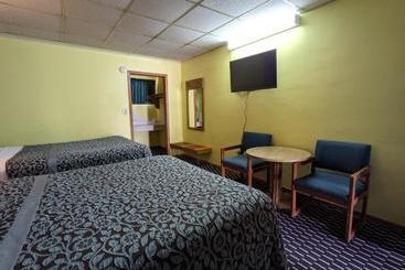مُتل Great Plains Budget Inn