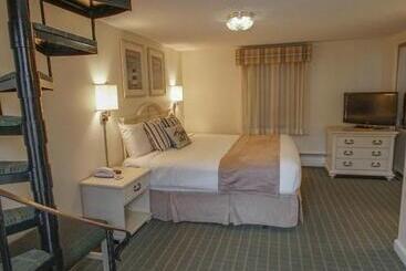 Cape Winds Resort