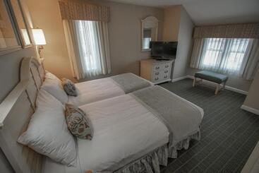 Cape Winds Resort