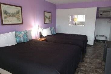 Capri Motel