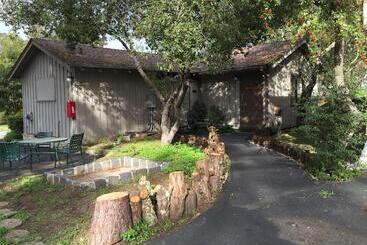 Carmel Resort Inn