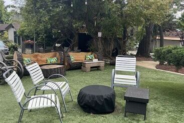 Carmel Resort Inn