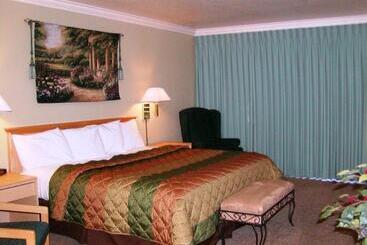 Cedars Resort
