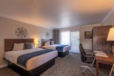 Cedars Resort