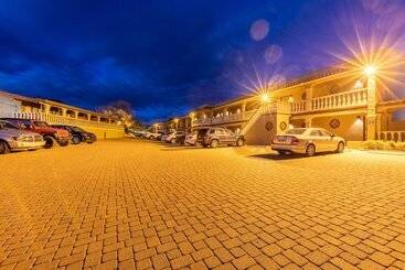Cedars Resort